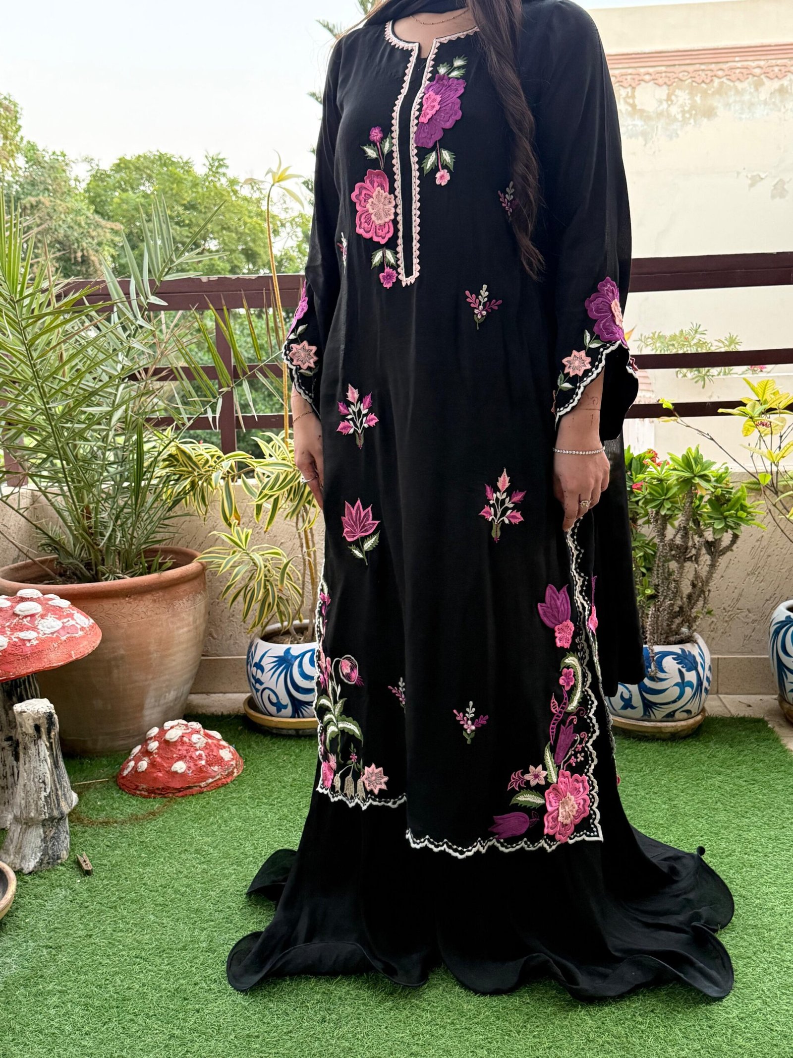 MIDNIGHT GARDEN - Image 2